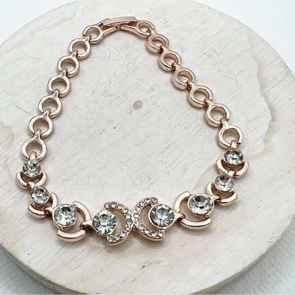 Rose gold fancy rhinestone studded bracelet - Picture 1 of 2